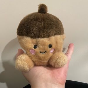 Acorn Palm Pal by Aurora